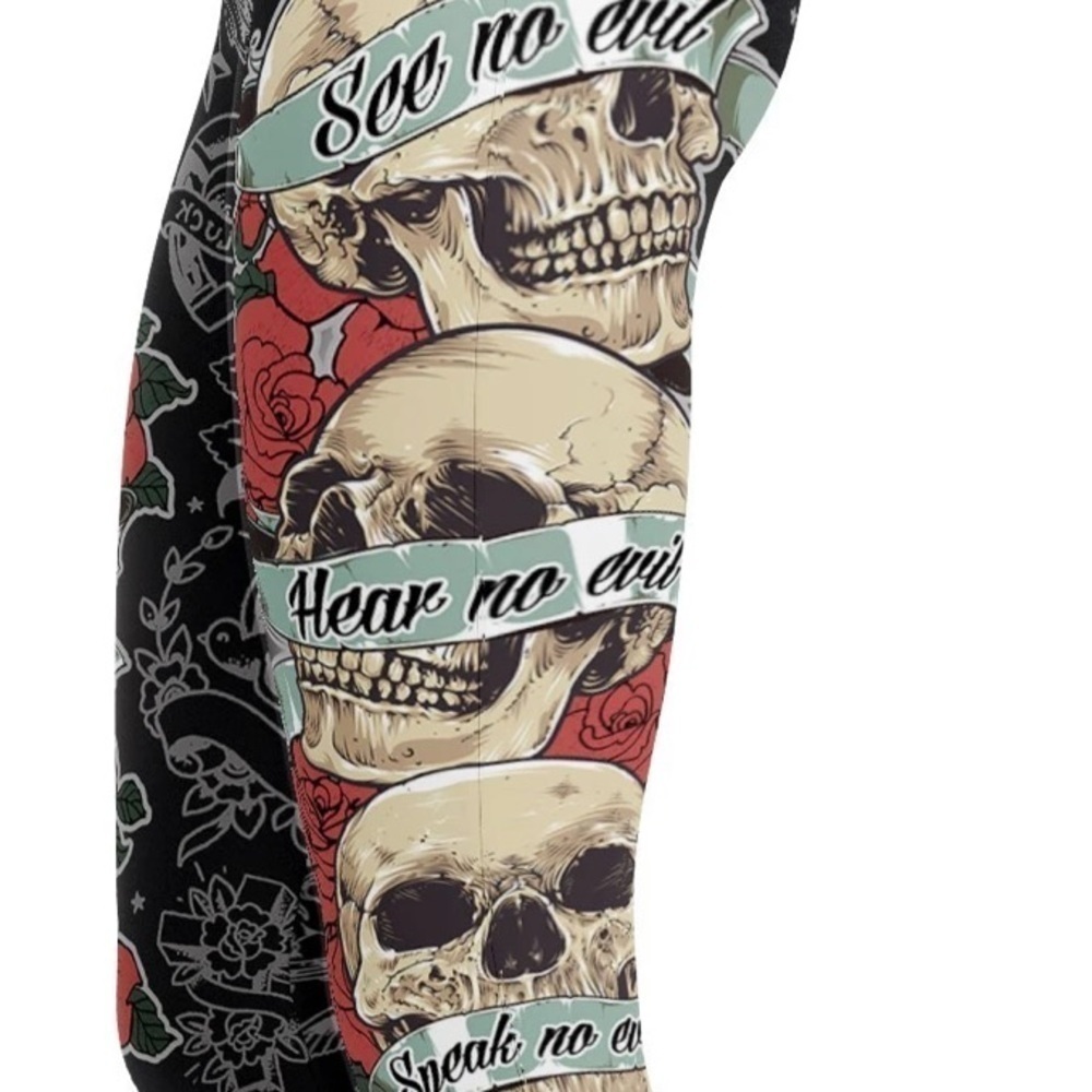 Gearbunch See, Hear, Speak No Evil Black Skull Capris Size XS - Picture 2 of 9